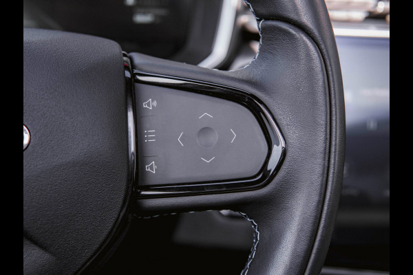 Lynk & Co 01 1.5 | Black Edition | Panoramadak|360° Camera|ACC|Stoelverwarming|Navi|Carplay