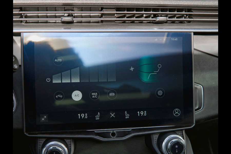 Lynk & Co 01 1.5 | Black Edition | Panoramadak|360° Camera|ACC|Stoelverwarming|Navi|Carplay
