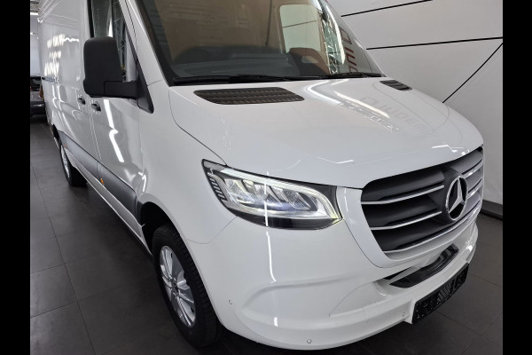 Mercedes-Benz Sprinter 317 CDI L2 H2 Automaat Led 3.5T Trekhaak (wordt verwacht)