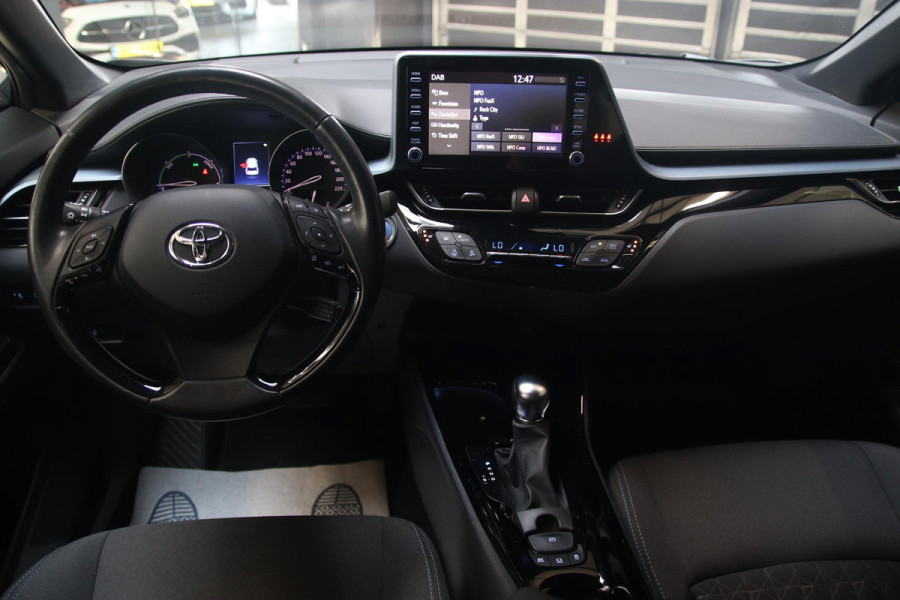 Toyota C-HR 2.0 Hybrid Dynamic XENON-CLIMA-STOEL VRM-CAMERA