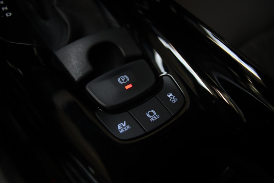 Toyota C-HR 2.0 Hybrid Dynamic XENON-CLIMA-STOEL VRM-CAMERA