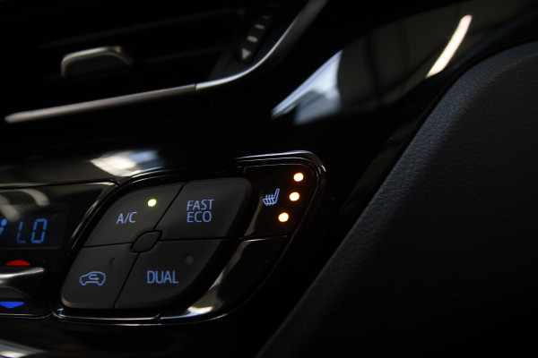 Toyota C-HR 2.0 Hybrid Dynamic XENON-CLIMA-STOEL VRM-CAMERA