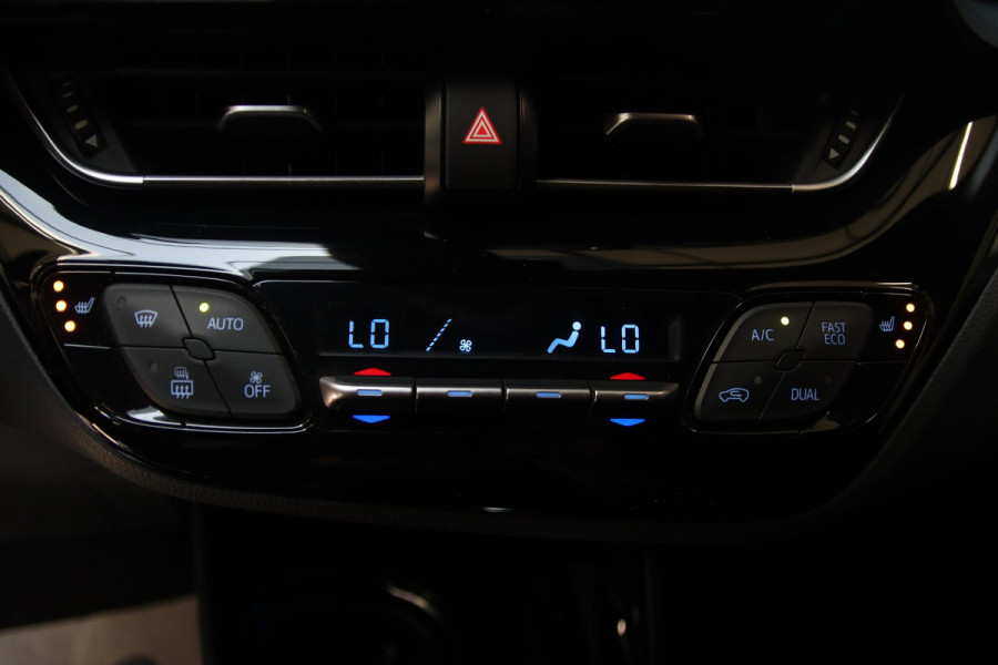 Toyota C-HR 2.0 Hybrid Dynamic XENON-CLIMA-STOEL VRM-CAMERA