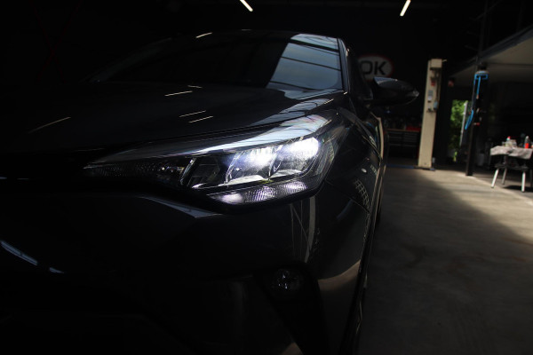 Toyota C-HR 2.0 Hybrid Dynamic XENON-CLIMA-STOEL VRM-CAMERA