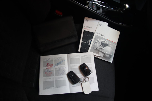 Toyota C-HR 2.0 Hybrid Dynamic XENON-CLIMA-STOEL VRM-CAMERA