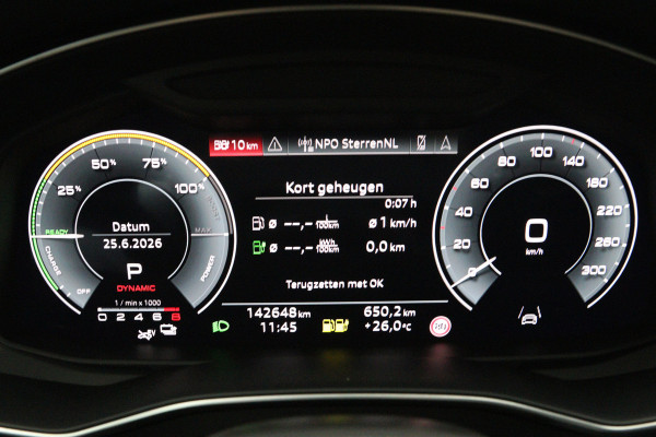 Audi A6 Avant 55 TFSI e Quattro 367 PK Competition, Panoramadak, Tour-Pakket, Camera