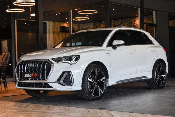 Audi Q3 35 TFSI 3x S-line. ACC, Camera, Matrix, Dodehoek, Stoelverw!