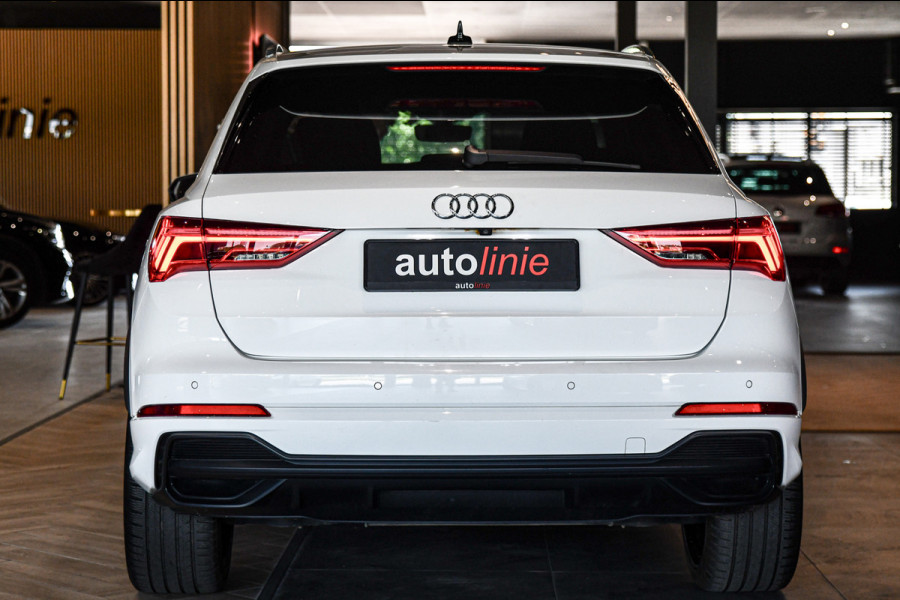 Audi Q3 35 TFSI 3x S-line. ACC, Camera, Matrix, Dodehoek, Stoelverw!