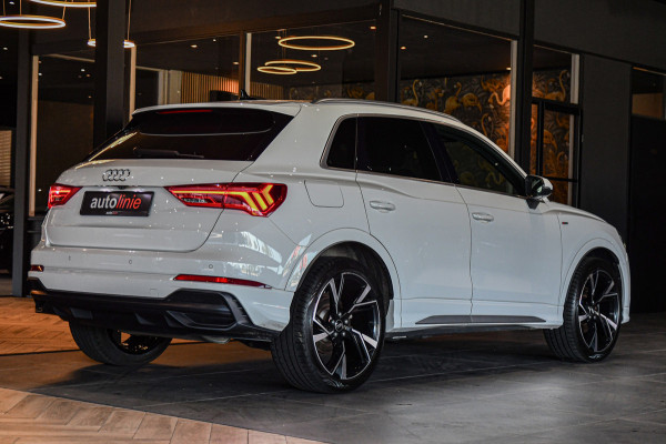 Audi Q3 35 TFSI 3x S-line. ACC, Camera, Matrix, Dodehoek, Stoelverw!