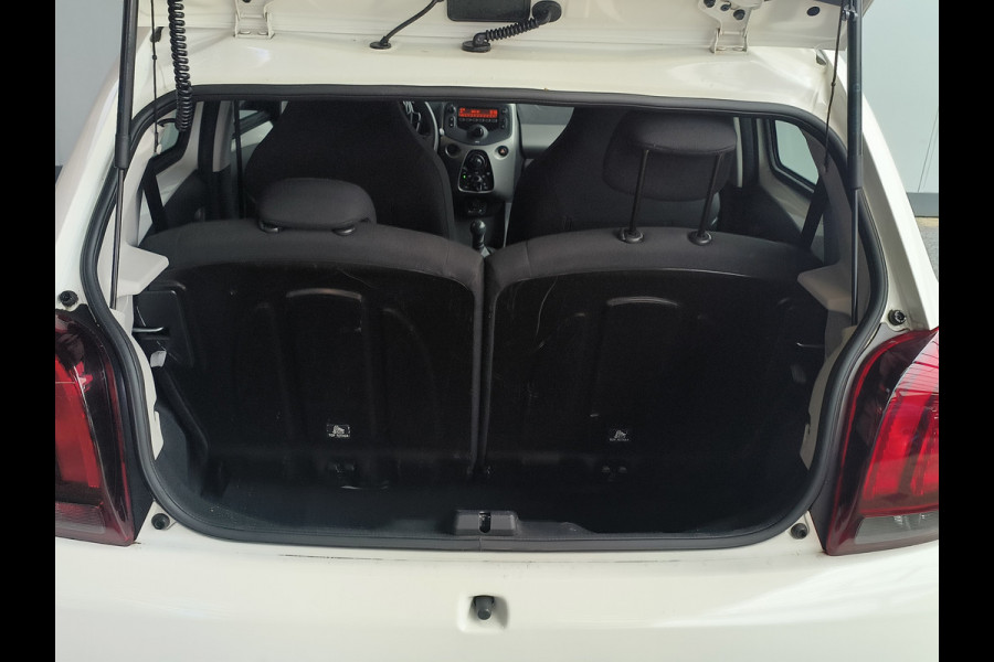 Peugeot 108 1.0 e-VTi Active uit 2018 Rijklaar + 12 maanden Bovag-garantie Henk Jongen Auto's in Helmond,  al 50 jaar service zoals 't hoort!
