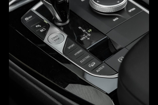 BMW X3 xDrive30e M-Sport - Pano - Trekhaak - Memoryzetel - Head-Up