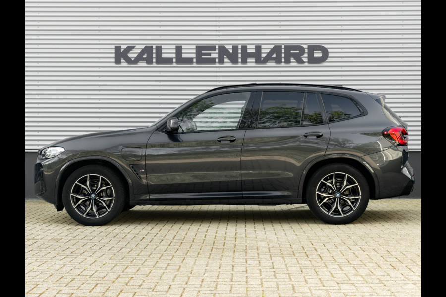 BMW X3 xDrive30e M-Sport - Pano - Trekhaak - Memoryzetel - Head-Up