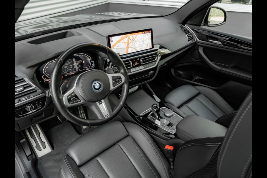 BMW X3 xDrive30e M-Sport - Pano - Trekhaak - Memoryzetel - Head-Up