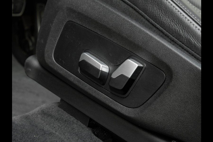 BMW X3 xDrive30e M-Sport - Pano - Trekhaak - Memoryzetel - Head-Up