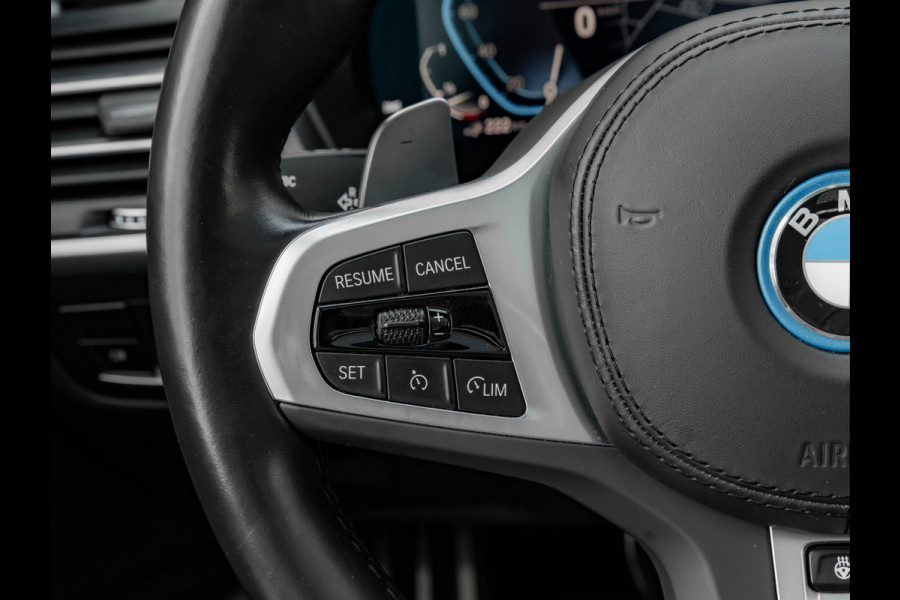 BMW X3 xDrive30e M-Sport - Pano - Trekhaak - Memoryzetel - Head-Up