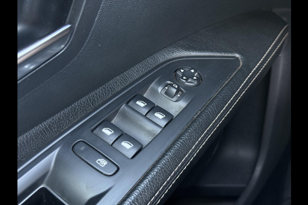 Peugeot 5008 1.2 PureTech Active 7p. 2e Eigenaar|Navi|Clima|Trekhaak|Carplay|Cruise|PDC|N.A.P|Leder|Nieuwe APK bij Aflevering