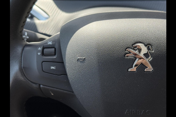 Peugeot 2008 1.2 PureTech Blue Lion 2e Eigenaar|Navi|Airco|Carplay|Cruise|PDC|N.A.P|APK tot 04-2027