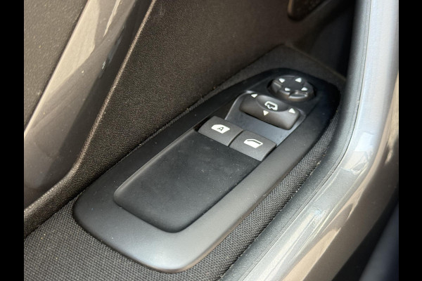 Peugeot 2008 1.2 PureTech Blue Lion 2e Eigenaar|Navi|Airco|Carplay|Cruise|PDC|N.A.P|APK tot 04-2027