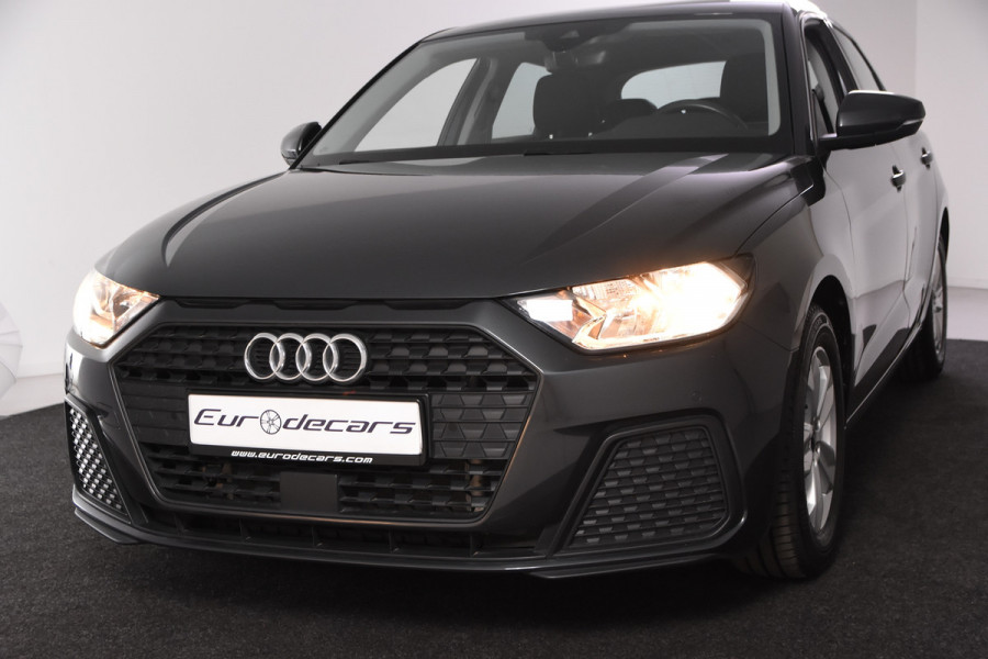 Audi A3 30 TFSI S-Tronic *1ste Eigenaar*Navigatie*Stoelverwarming*Camera*