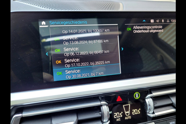 BMW 3 Serie Touring 320e Luxury - Pano, Trekhaak, Laser (NL NAP BTW)