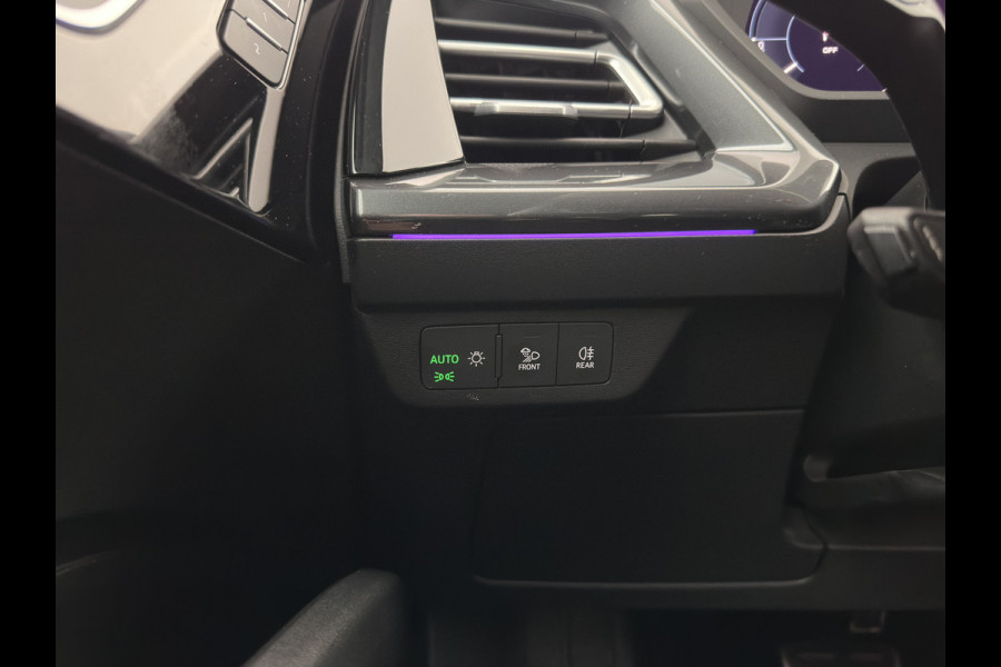 Audi Q4 e-tron 40 Launch S-Line Edition Competition 77 kWh [3-Fase-11kW] {SoH-89%} (INCL-BTW) *HEAT-PUMP | LEATHER | MATRIX-LED | SONOS-SOUND | ADAPTIVE-CRUISE | HEATED-SPORTSEATS | AMBIENTLIGHT | DIGI-COCKPIT | CAMERA | KEYLESS | HEAD-UP |  DAB+ | TOWBAR | 20''ALU*