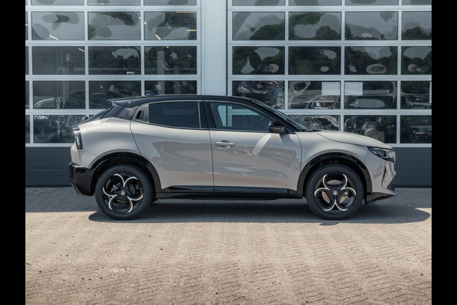 Alfa Romeo junior Elettrica Ti 54 kWh | Clima | Adapt. Cruise | Keyless | Handsfree A-Klep | PDC rondom | Pack Techno | Warmtepomp | Bicolore
