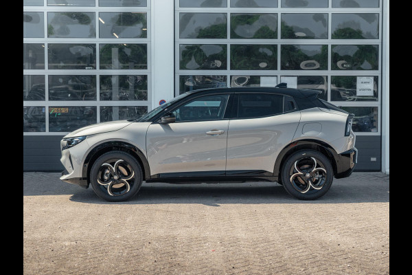 Alfa Romeo junior Elettrica Ti 54 kWh | Clima | Adapt. Cruise | Keyless | Handsfree A-Klep | PDC rondom | Pack Techno | Warmtepomp | Bicolore
