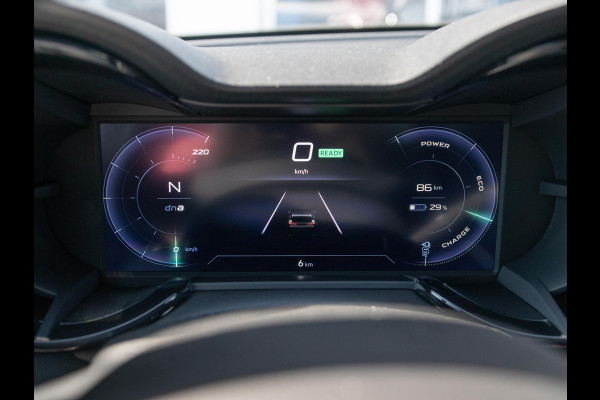 Alfa Romeo junior Elettrica Ti 54 kWh | Clima | Adapt. Cruise | Keyless | Handsfree A-Klep | PDC rondom | Pack Techno | Warmtepomp | Bicolore