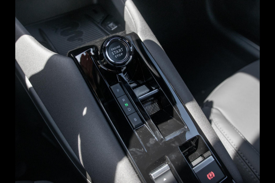 Alfa Romeo junior Elettrica Ti 54 kWh | Clima | Adapt. Cruise | Keyless | Handsfree A-Klep | PDC rondom | Pack Techno | Warmtepomp | Bicolore