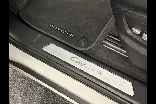 Porsche Cayenne Coupé 3.0 E-Hybrid*NL-Auto*NAP*Pano*Luchtvering*Head-Up*Trekhaak*Stoel airco