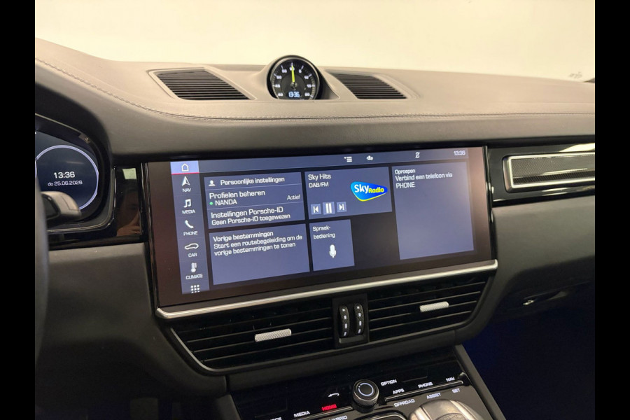 Porsche Cayenne Coupé 3.0 E-Hybrid*NL-Auto*NAP*Pano*Luchtvering*Head-Up*Trekhaak*Stoel airco