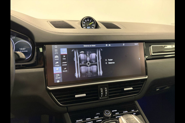 Porsche Cayenne Coupé 3.0 E-Hybrid*NL-Auto*NAP*Pano*Luchtvering*Head-Up*Trekhaak*Stoel airco