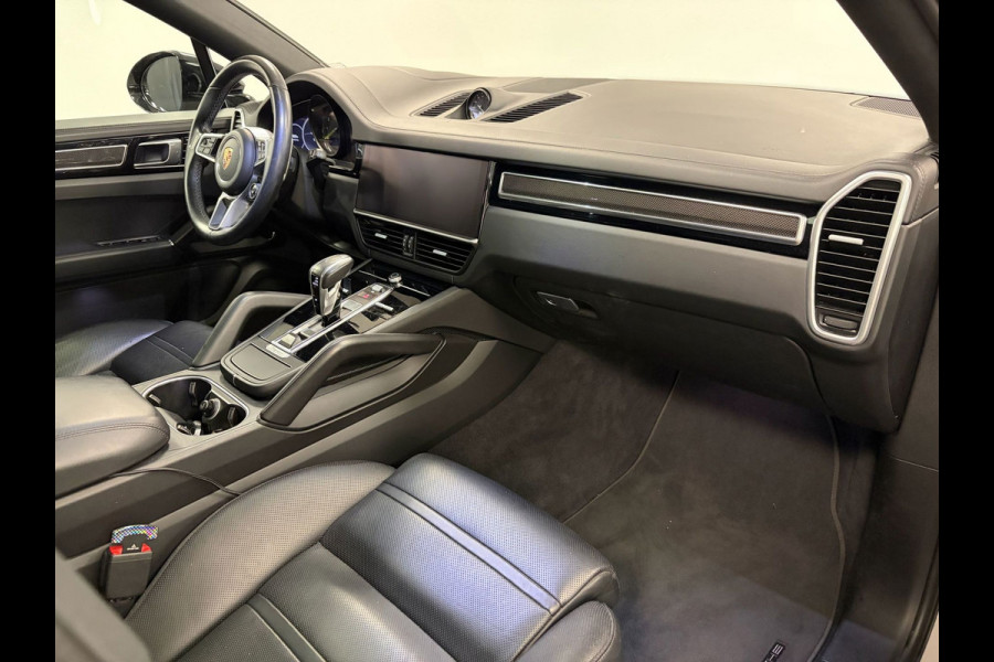 Porsche Cayenne Coupé 3.0 E-Hybrid*NL-Auto*NAP*Pano*Luchtvering*Head-Up*Trekhaak*Stoel airco