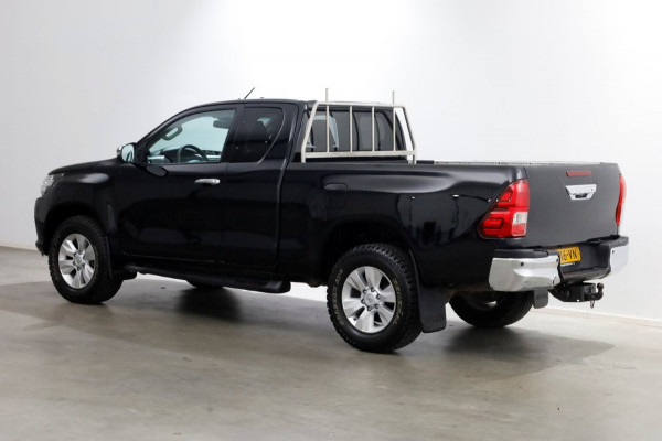 Toyota Hilux 2.4 D-4D-F 150pk E6 4X4 4WD Xtra Cab Professional Trekhaak 3500kg 01-2019