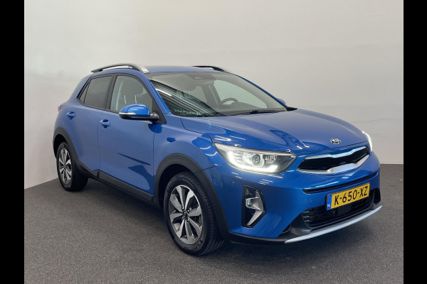 Kia Stonic 1.0 T-GDi MHEV DynamicPlusLine Navigatie Apple Carplay Android Auto Lichtmetalen Velgen Climate Control Cruise control Parkeer sensoren