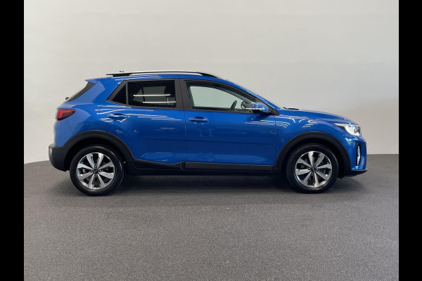 Kia Stonic 1.0 T-GDi MHEV DynamicPlusLine Navigatie Apple Carplay Android Auto Lichtmetalen Velgen Climate Control Cruise control Parkeer sensoren