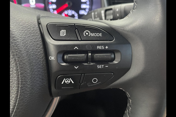 Kia Stonic 1.0 T-GDi MHEV DynamicPlusLine Navigatie Apple Carplay Android Auto Lichtmetalen Velgen Climate Control Cruise control Parkeer sensoren