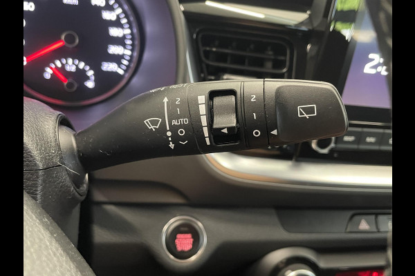 Kia Stonic 1.0 T-GDi MHEV DynamicPlusLine Navigatie Apple Carplay Android Auto Lichtmetalen Velgen Climate Control Cruise control Parkeer sensoren