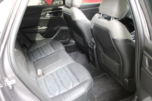 Citroën C5 X 1.6 Plug-in Hybrid 225 Shine | Panoramadak | Massage | Leder | Head-Up | Full