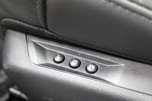 Citroën C5 X 1.6 Plug-in Hybrid 225 Shine | Panoramadak | Massage | Leder | Head-Up | Full
