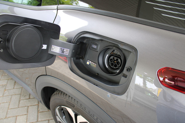 Citroën C5 X 1.6 Plug-in Hybrid 225 Shine | Panoramadak | Massage | Leder | Head-Up | Full