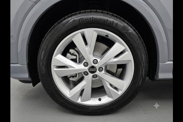 Audi Q4 e-tron 40 S edition 77 kWh 204pk | Navigatie | Stoelverwarming | Parkeercamera | Adaptief demping systeem | Warmtepomp