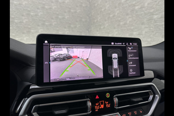 BMW iX3 M-Sport | Sophisto Grey! | Panorama | ACC | Leder | Memory | El. Trekhaak 97.6% SOH | Sfeerverlichting | 3-Zone Clima | Carplay | LED | Btw auto, 35400,= ex. | Rijklaar incl. Bovag garantie!