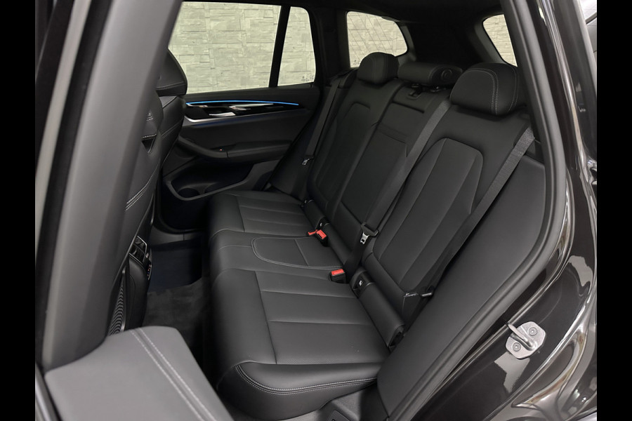 BMW iX3 M-Sport | Sophisto Grey! | Panorama | ACC | Leder | Memory | El. Trekhaak 97.6% SOH | Sfeerverlichting | 3-Zone Clima | Carplay | LED | Btw auto, 35400,= ex. | Rijklaar incl. Bovag garantie!