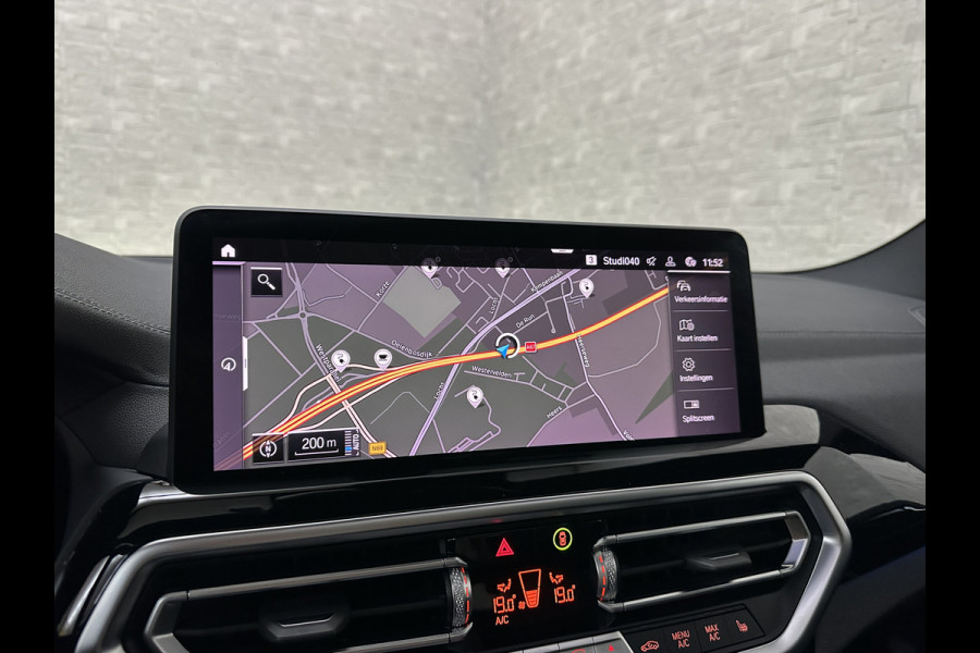 BMW iX3 M-Sport | Sophisto Grey! | Panorama | ACC | Leder | Memory | El. Trekhaak 97.6% SOH | Sfeerverlichting | 3-Zone Clima | Carplay | LED | Btw auto, 35400,= ex. | Rijklaar incl. Bovag garantie!