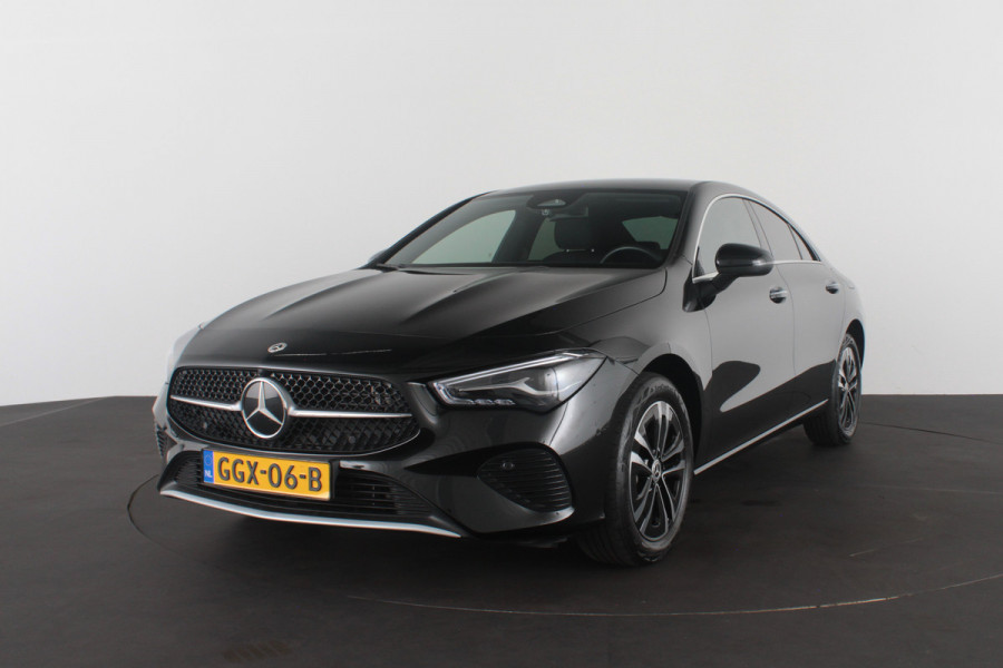 Mercedes-Benz CLA-Klasse 250 e Star Edition > Keyless/Camera/Cruise control adaptief/Stoelverwarming...