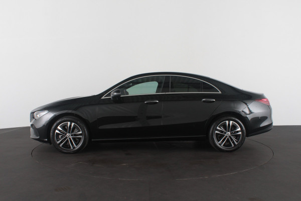 Mercedes-Benz CLA-Klasse 250 e Star Edition > Keyless/Camera/Cruise control adaptief/Stoelverwarming...