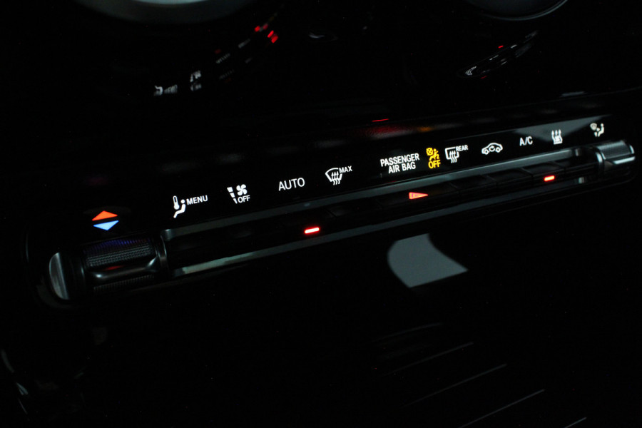Mercedes-Benz CLA-Klasse 250 e Star Edition > Keyless/Camera/Cruise control adaptief/Stoelverwarming...