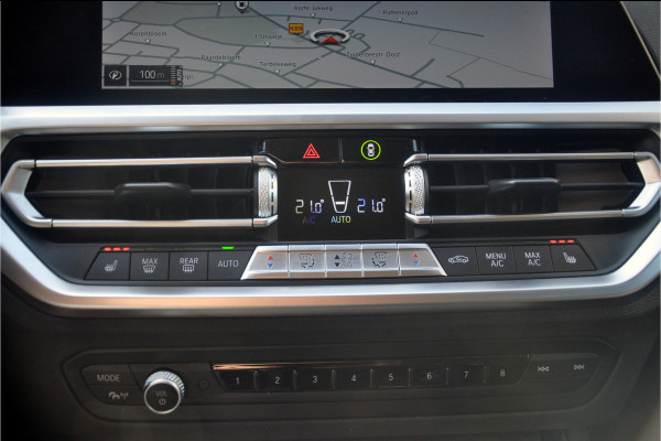 BMW 3-serie 320i Business Edition Plus | Adaptive Cruise | 44.000 km!