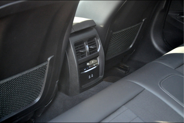 BMW 3-serie 320i Business Edition Plus | Adaptive Cruise | 44.000 km!
